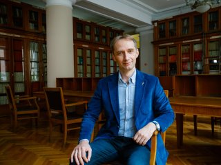 Новая эпоха в химии: от ИИ-помощников до 3D-печати. Интервью с академиком Валентином Ананиковым. Фото: Ольга Мерзлякова / «Научная Россия»