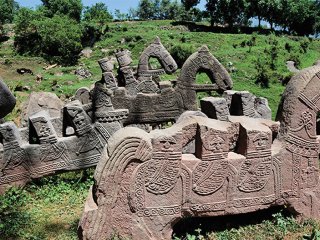 Российско-индийская экспедиция нашла в Гималаях уникальные каменные фигуры эпохи раннего средневековья