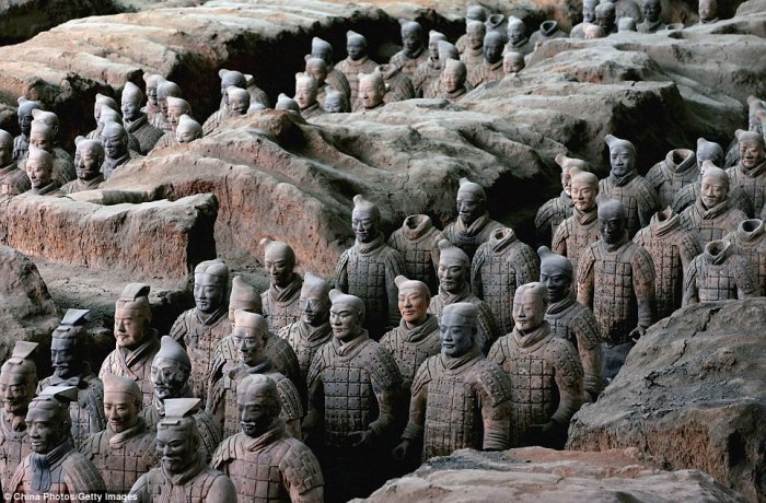47 лет назад обнаружена Терракотовая армия ─ многотысячное захоронение статуй китайских воинов