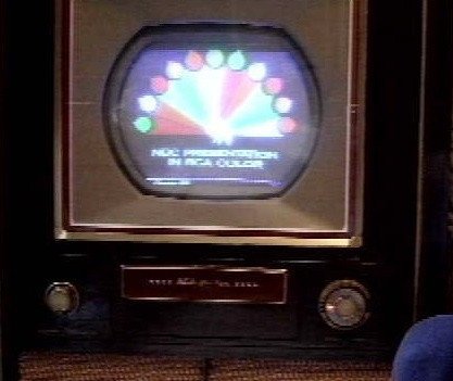 1 октября 1967 года телевидение СССР и Франции начало трансляцию программ в цветном изображении
