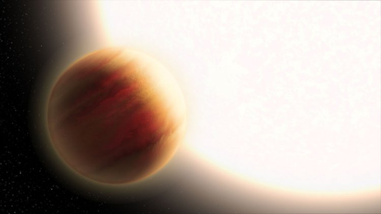 Большинство планет на наклонных орбитах проходят над полюсами своих солнц