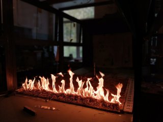 Экспериментальная работа над очагом горения. Фото: Денис Петрович Касымов