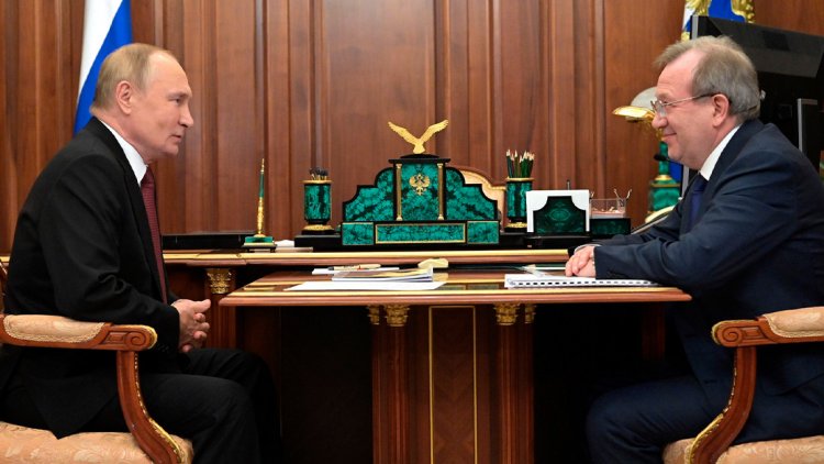 Встреча Владимира Путина с президентом Российской академии наук Геннадием Красниковым