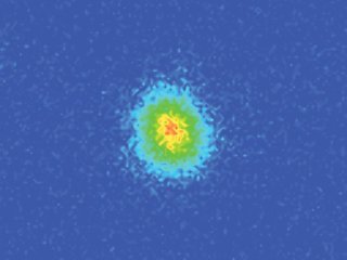 Фотография ионов стационарной плазмы кальция. Источник - Борис Зеленер