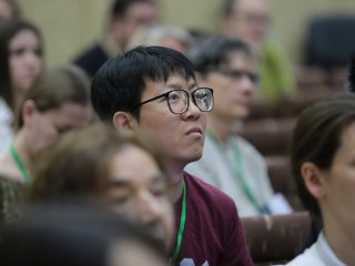 Конференция GRID’2025 в ОИЯИ: распределенные вычисления и технологии в современности. Фото: Ольга Мерзлякова / Научная Россия