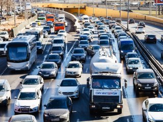 Искусственный интеллект будет прогнозировать ситуацию на дорогах. Фото: vvoennyy / фотобанк 123RF