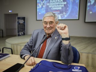 Научный руководитель ИКИ РАН, член президиума РАН академик Лев Матвеевич Зеленый. Фото: Елена Либрик / «Научная Россия»