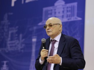 100 лет тактику космического дела Григорию Чернявскому. Фото: Ольга Мерзлякова / Научная Россия