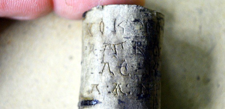 В Вологде впервые обнаружена берестяная грамота
