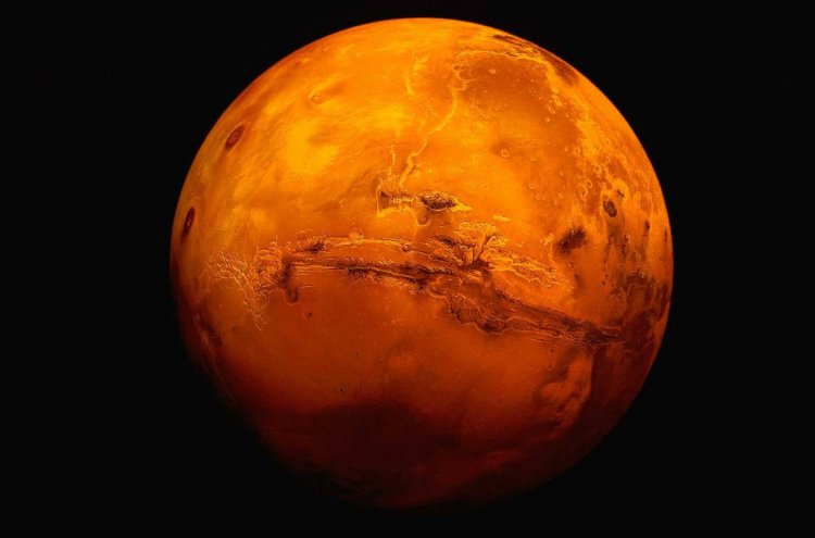 Жидкая вода на Марсе могла существовать благодаря парниковому эффекту