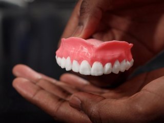 Созданные с помощью 3d принтера зубные протезы помогут бороться с инфекцией