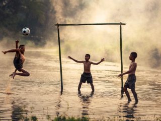 Соревновательные командные игры уходят корнями в далекое прошлое