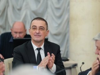 Президиум РАН заслушал доклады лауреатов Государственных премий в области науки и технологий 2025 г. Источник фото: Российская академия наук