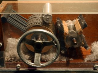 14 марта 1794 года. Илай Уитни получил патент на машину для очистки хлопка