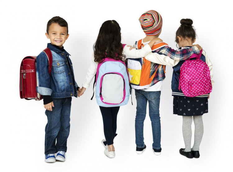 Почему синий школьный рюкзак предпочтительнее розового