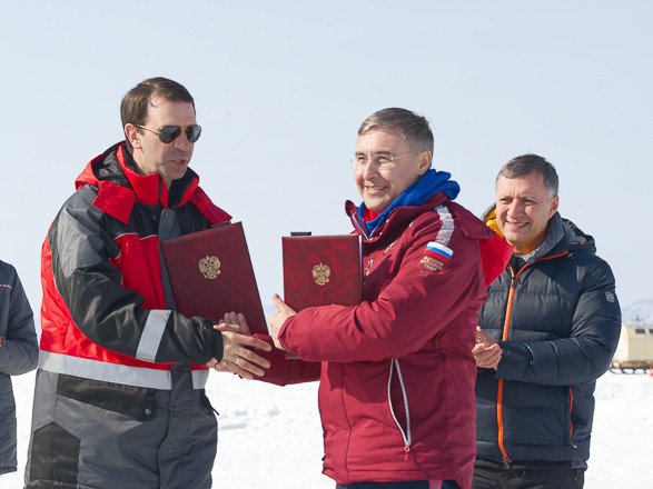 Валерий Фальков запустил нейтринный телескоп BAIKAL GVD