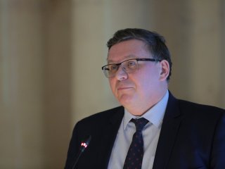 Академия отмечает 90-летие Жореса Алфёрова…