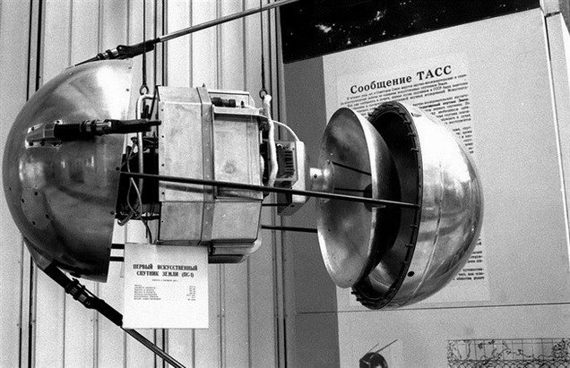 The world's first artificial Earth satellite