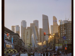 3 МЕСТО: Абушинов Арслан - «Sunset in the big city». Номинация от ТАСС «Я иду шагаю по Москве»