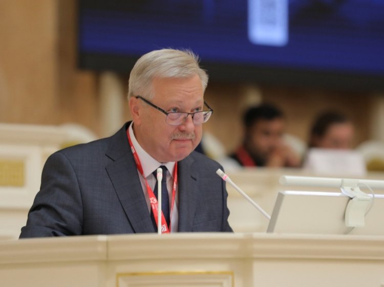 Директор Президентской академии в Санкт-Петербурге Андрей Драгомирович Хлутков. Фото: пресс-служба Президентской академии в Санкт-Петербурге