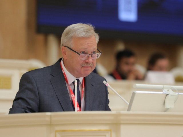 Директор Президентской академии в Санкт-Петербурге Андрей Драгомирович Хлутков. Фото: пресс-служба Президентской академии в Санкт-Петербурге