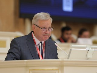 Директор Президентской академии в Санкт-Петербурге Андрей Драгомирович Хлутков. Фото: пресс-служба Президентской академии в Санкт-Петербурге