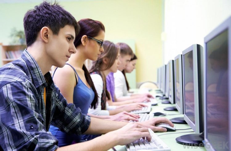 Компьютеры в школе сами по себе не помогают учиться лучше