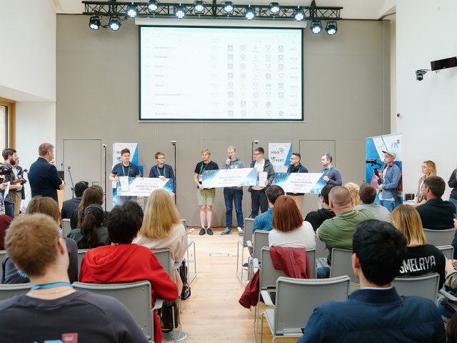 Российские инженеры получили 1,6 млн рублей за победу в хакатоне Ice Vision