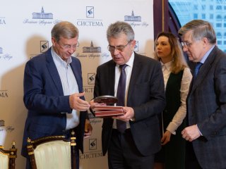 РАН и АФК "Система" подписали соглашение о…