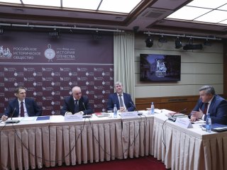 Круглый стол, посвящённый 300-летию Кузбасса…