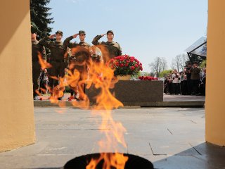В МГУ почтили память защитников Отечества. Фото: Ольга Мерзлякова / Научная Россия