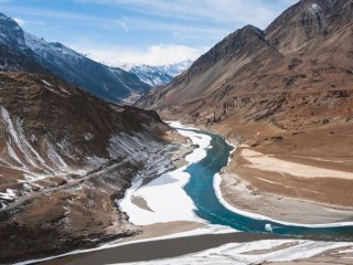 Таяние ледников в Гималаях угрожает водной безопасности региона