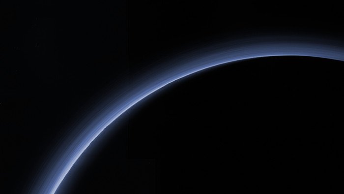 Плотность атмосферы Плутона уменьшается, подтверждают ученые