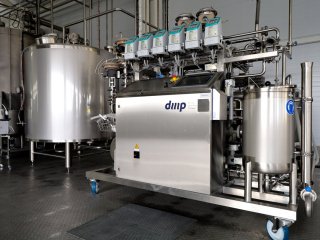 Оборудование для отработки процесса обратного осмоса в пилотном участке: установка фильтрации с технологической обвязкой. Фото: Олег Вечер / предоставлено пресс-службой СКФУ