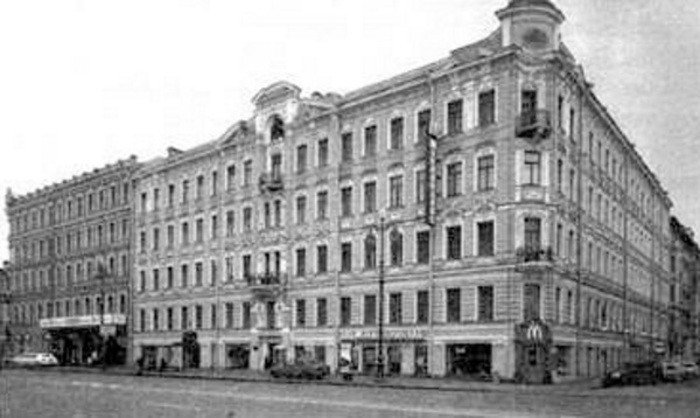 Первая женская гимназия в России