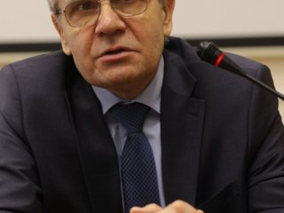 Президент РАН встретится с учеными,…