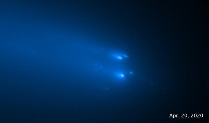 Астрофизики изучили хвост кометы ATLAS, отделившийся от ее «головы»