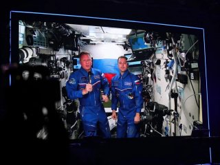 Приветствие космонавтов