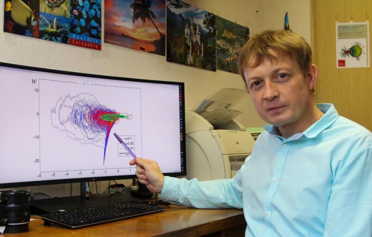 Профессор кафедры теоретической и математической физики УрФУ Дмитрий Александров © Анна Маринович/ пресс-служба Уральского федерального университета