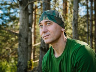 Популяризатор науки Валентин Горбенко в карьере Пирочи. Фото: Ольга Мерзлякова / «Научная Россия»