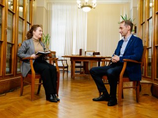 Новая эпоха в химии: от ИИ-помощников до 3D-печати. Интервью с академиком Валентином Ананиковым. Фото: Ольга Мерзлякова / «Научная Россия»