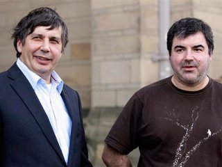 Нобелевские лауреаты Андрей Гейм и Константин Новоселов выяснили, как сделать воду "мертвой"