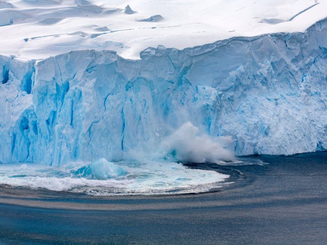 Таяние льдов Арктики. Источник: 123rf