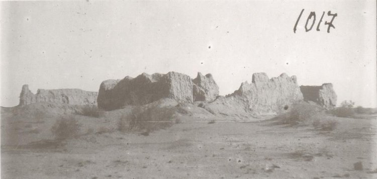 Тешик-кала, общий вид крепости. Беркут-калинский оазис. 1938 г. Фото Е.А. Полякова