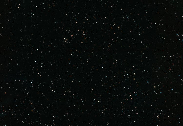 Космический сигнал из ранней Вселенной поможет обнаружить первые звёзды. Фото: ru.123rf.com