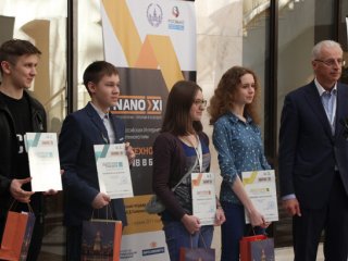 В МГУ наградили победителей олимпиады по нанотехнологиям