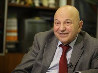 Поздравляем с днем рождения Виктора Тутельяна!