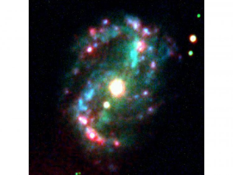 Учёные МГУ впервые обнаружили регулярную волну звездообразования в кольцах галактик