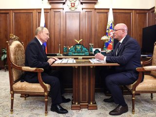 В.В. Путин и Д.Н. Чернышенко. Источник фото: сайт Кремля