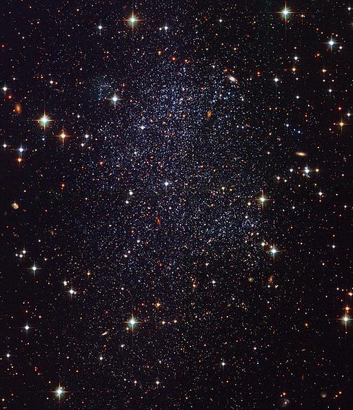 Карликовая галактика прячет супермассивную черную дыру